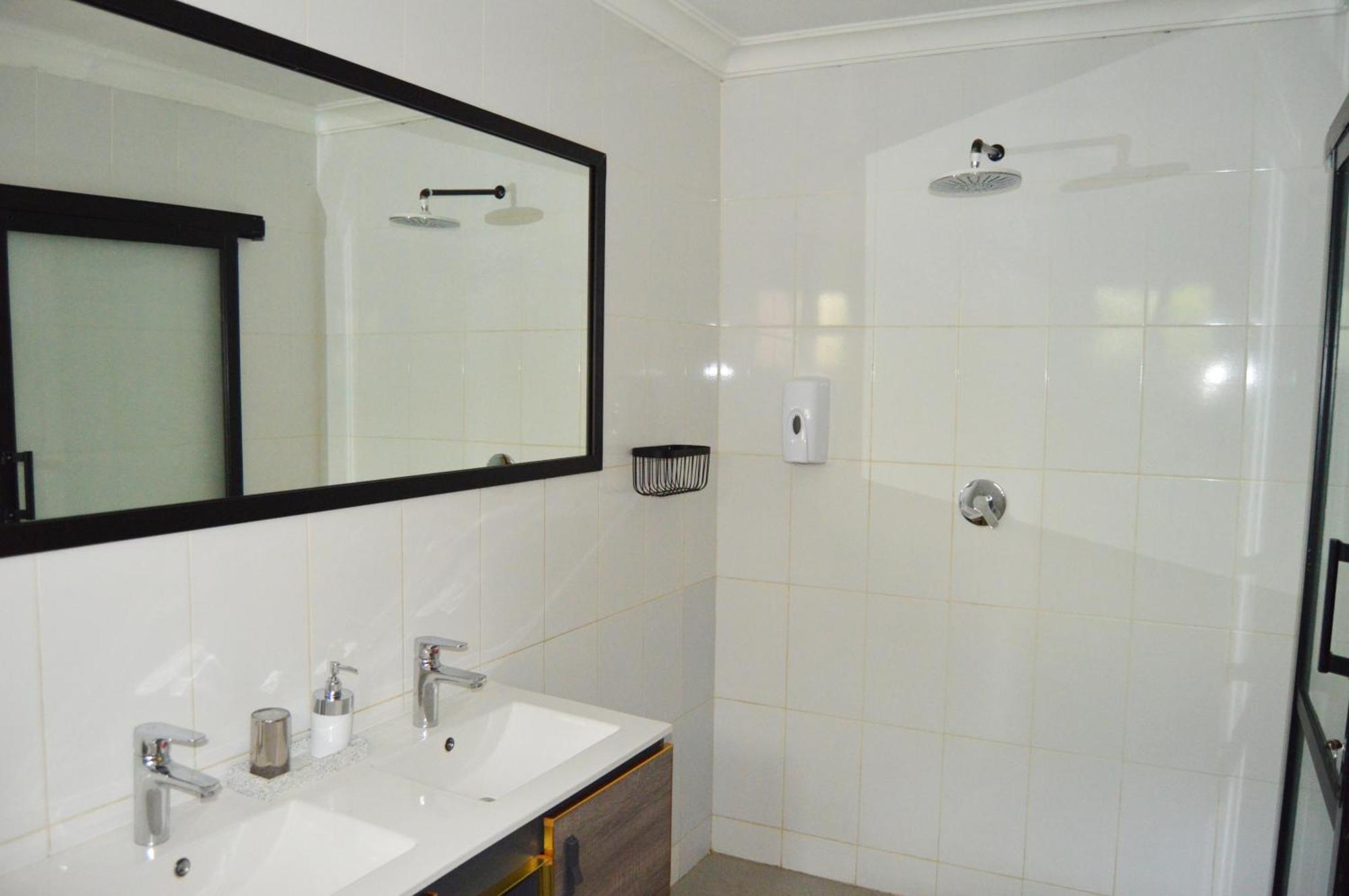 Bougainvilla Boutique Hotel & Restaurant Lubumbashi Dış mekan fotoğraf