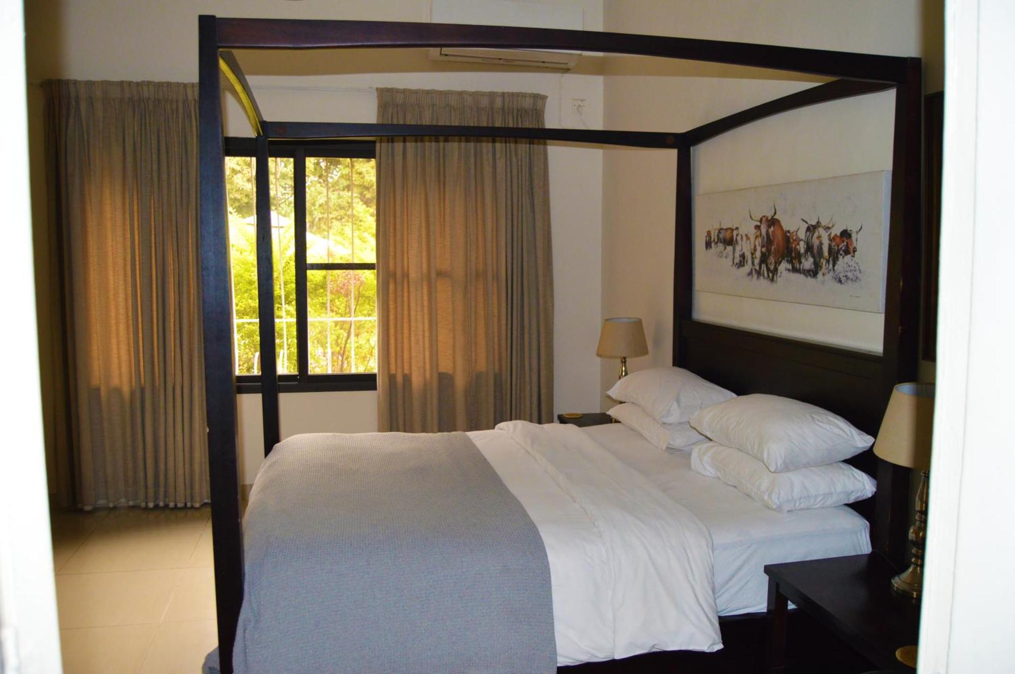 Bougainvilla Boutique Hotel & Restaurant Lubumbashi Dış mekan fotoğraf