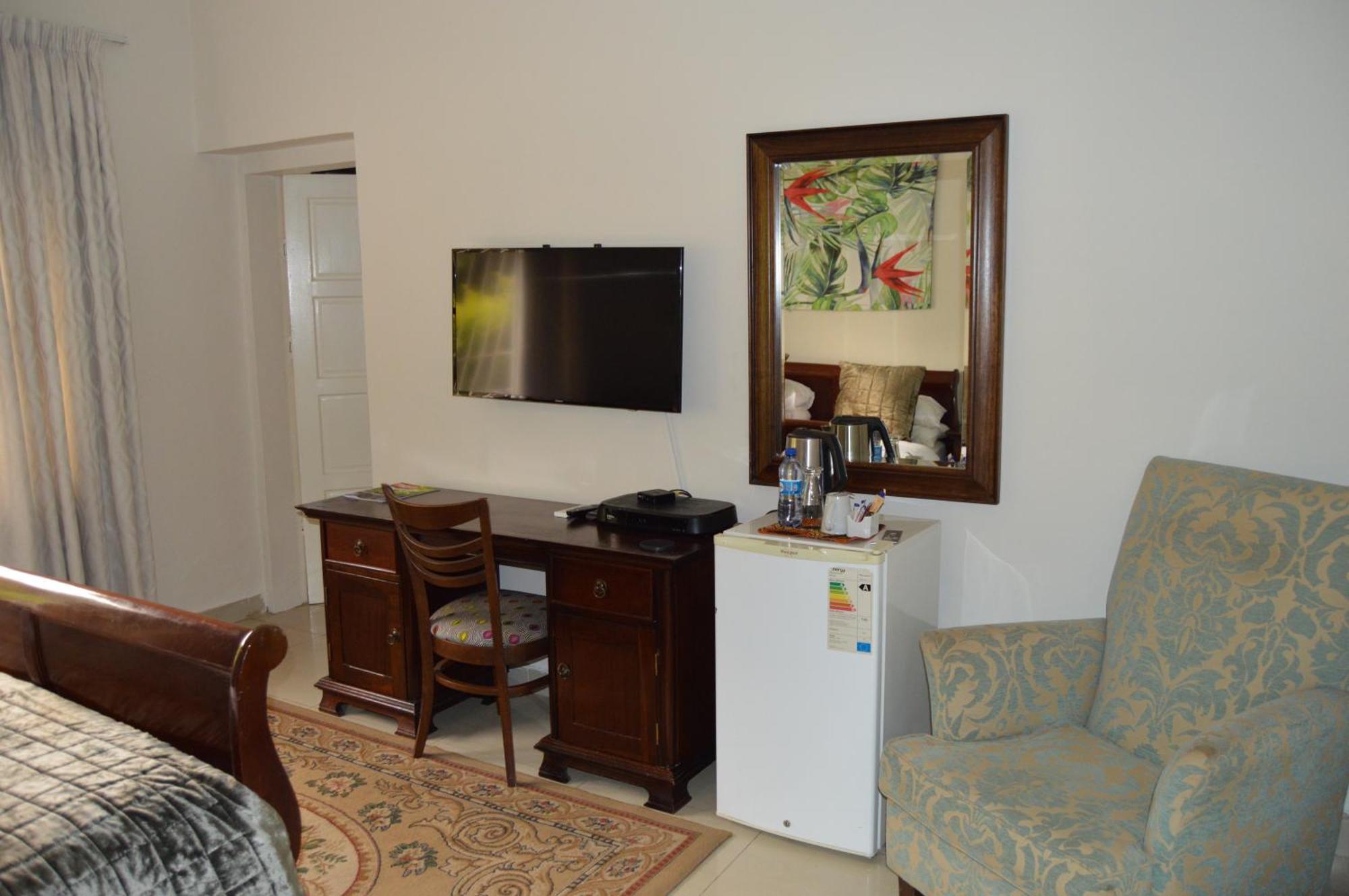 Bougainvilla Boutique Hotel & Restaurant Lubumbashi Dış mekan fotoğraf
